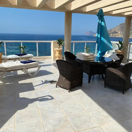 Apartment Luxury Seafront Penthouse *